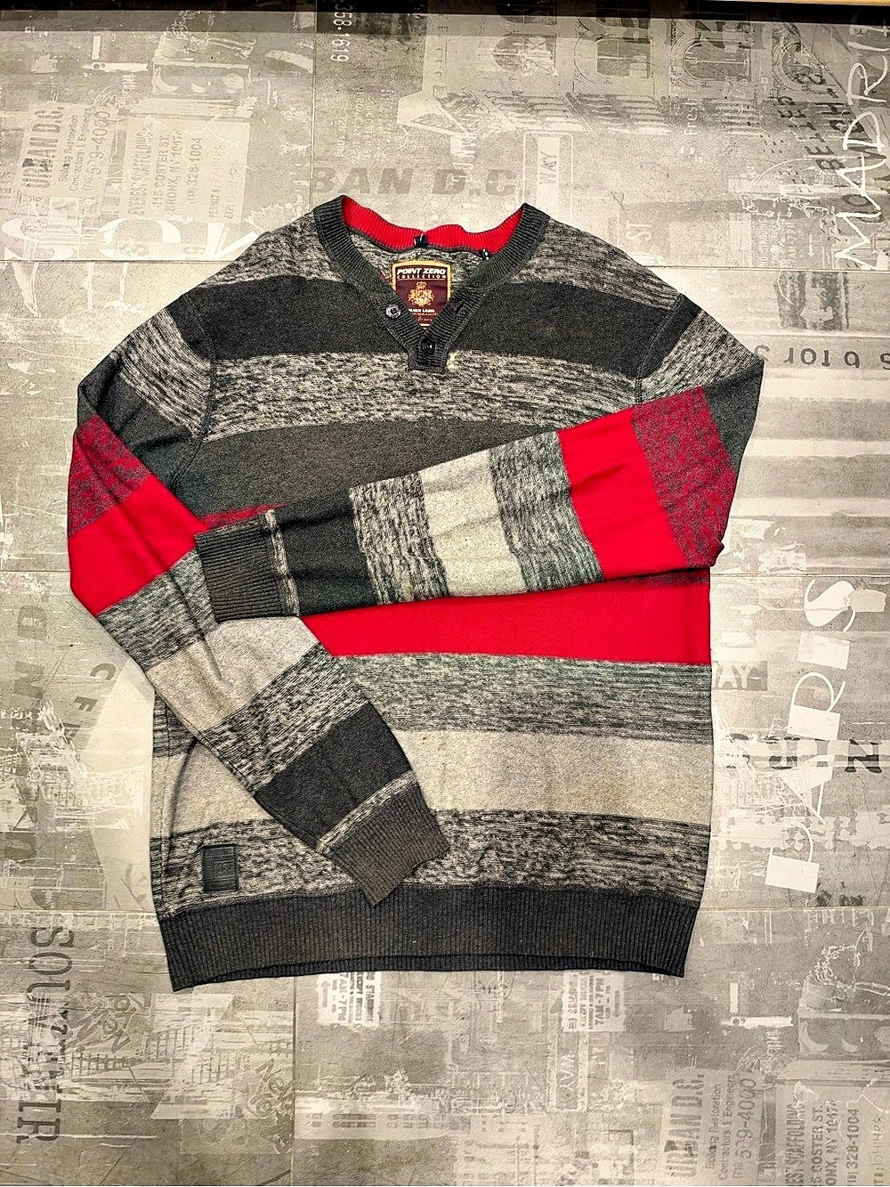 Point Zero Collection Men's Color Block Crewneck Sweater